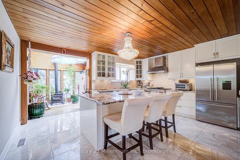 Photo 15 at 9 Thane Court, Pleasant View, Toronto