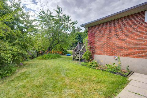 Photo 37 at 9 Thane Court, Pleasant View, Toronto