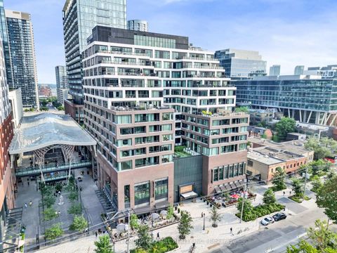 Photo 2 at 711 - 455 Wellington Street W, Waterfront Communities C1, Toronto