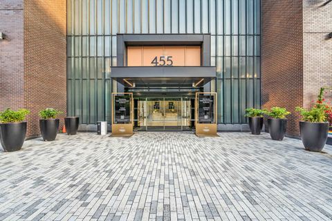 Photo 3 at 711 - 455 Wellington Street W, Waterfront Communities C1, Toronto