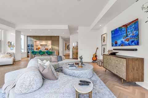 Photo 9 at 711 - 455 Wellington Street W, Waterfront Communities C1, Toronto