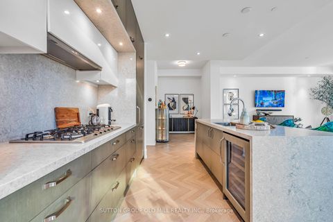 Photo 17 at 711 - 455 Wellington Street W, Waterfront Communities C1, Toronto