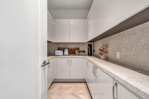 Photo 18 at 711 - 455 Wellington Street W, Waterfront Communities C1, Toronto