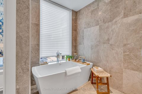 Photo 26 at 711 - 455 Wellington Street W, Waterfront Communities C1, Toronto