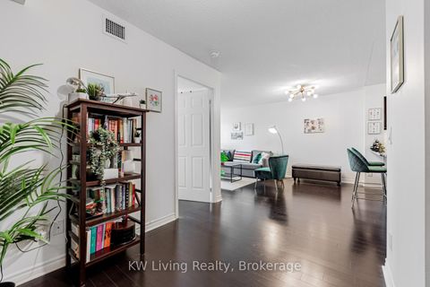 Photo 8 at #3903 - 19 Grand Trunk Crescent, Waterfront Communities C1, Toronto