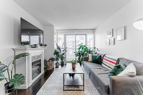 Photo 9 at #3903 - 19 Grand Trunk Crescent, Waterfront Communities C1, Toronto