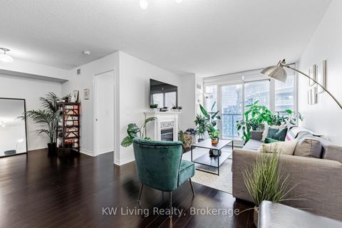 Photo 11 at #3903 - 19 Grand Trunk Crescent, Waterfront Communities C1, Toronto