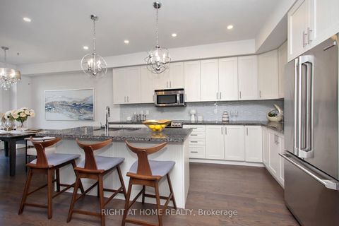 Photo 7 at 60 Duncombe Lane, South Richvale, Richmond Hill