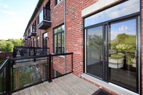 Photo 11 at 60 Duncombe Lane, South Richvale, Richmond Hill