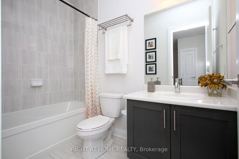 Photo 24 at 60 Duncombe Lane, South Richvale, Richmond Hill