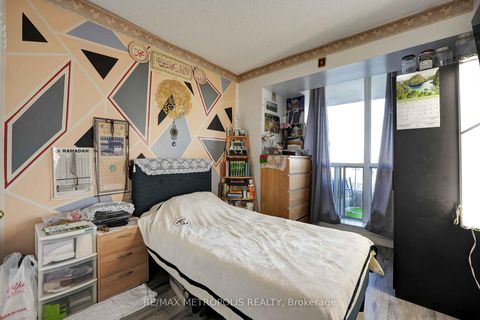 Photo 11 at 1011 - 410 Mclevin Avenue, Malvern, Toronto