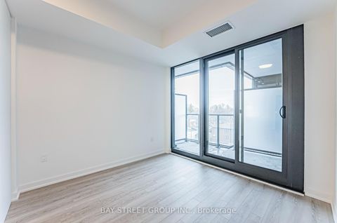 Photo 13 at 526 - 250 Lawrence Avenue W, Lawrence Park North, Toronto