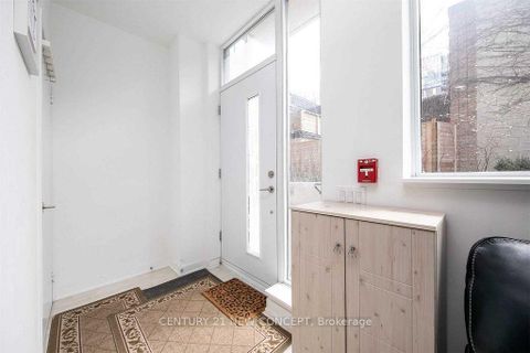 Photo 1 at TH101 - 120 Parliament Street, Moss Park, Toronto