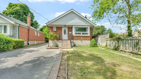Photo 1 at 6 De Quincy Boulevard, Clanton Park, Toronto