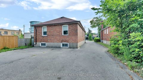 Photo 5 at 6 De Quincy Boulevard, Clanton Park, Toronto