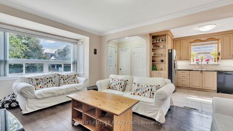 Photo 27 at 6 De Quincy Boulevard, Clanton Park, Toronto
