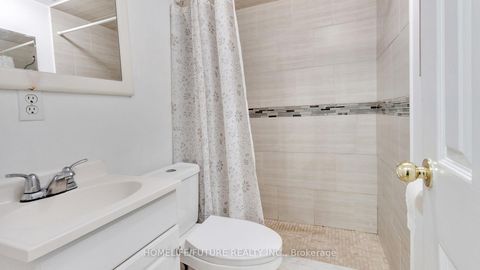 Photo 33 at 6 De Quincy Boulevard, Clanton Park, Toronto