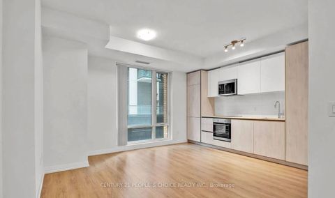 Photo 5 at 602 - 8 Widmer Street, Waterfront Communities C1, Toronto