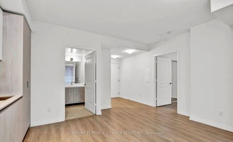 Photo 6 at 602 - 8 Widmer Street, Waterfront Communities C1, Toronto