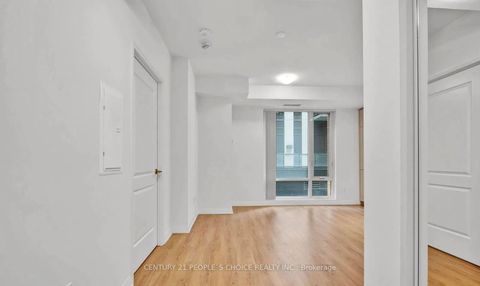 Photo 7 at 602 - 8 Widmer Street, Waterfront Communities C1, Toronto