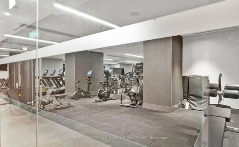 Photo 10 at 602 - 8 Widmer Street, Waterfront Communities C1, Toronto