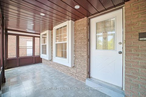 Photo 1 at 236 Ingleton Boulevard, Milliken, Toronto