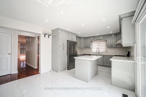 Photo 14 at 236 Ingleton Boulevard, Milliken, Toronto
