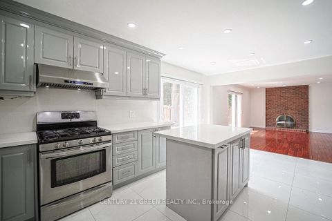 Photo 19 at 236 Ingleton Boulevard, Milliken, Toronto
