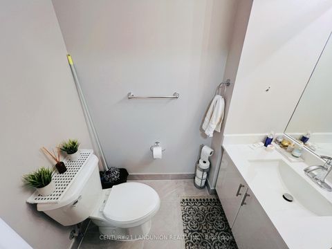 Photo 14 at 1305 - 2900 Highway 7 Road, Concord, Vaughan