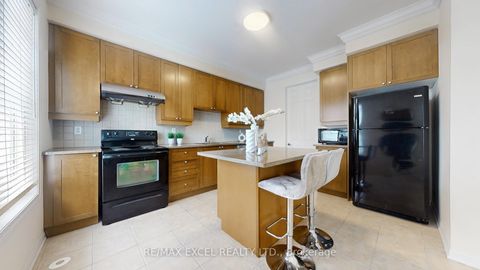 Photo 11 at 5 Pethick Street, Birchmount, Toronto
