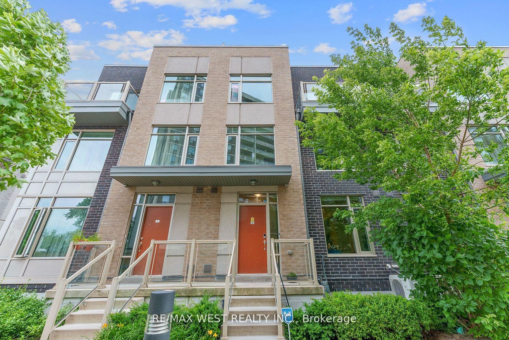 58 - 35 Applewood Lane, Etobicoke West Mall, Toronto 