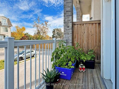 Photo 9 at C - 1465 Birchmount Road, Dorset Park, Toronto