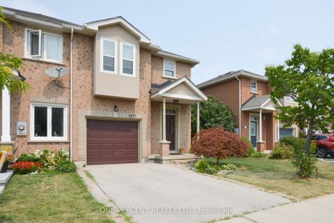 Photo 1 at 2377 Dalebrook Drive, WC Wedgewood Creek, Oakville