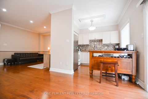 Photo 11 at 2377 Dalebrook Drive, WC Wedgewood Creek, Oakville