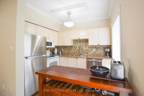 Photo 12 at 2377 Dalebrook Drive, WC Wedgewood Creek, Oakville