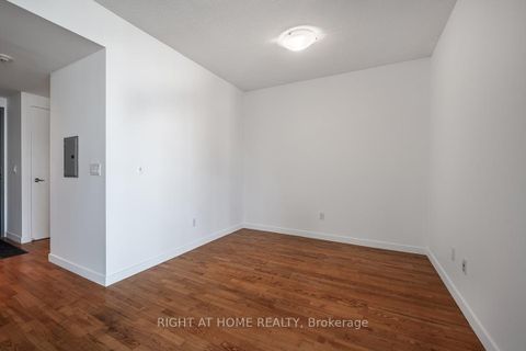 Photo 14 at 2104 - 281 Mutual Street, Yonge Corridor, Toronto Photo 14 at 2104 - 281 Mutual Street, Yonge Corridor, Toronto