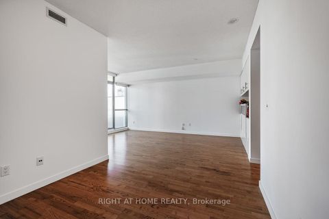 Photo 15 at 2104 - 281 Mutual Street, Yonge Corridor, Toronto Photo 15 at 2104 - 281 Mutual Street, Yonge Corridor, Toronto