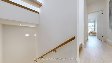 Photo 2 at 110B Palmerston Avenue, Bellwoods, Toronto