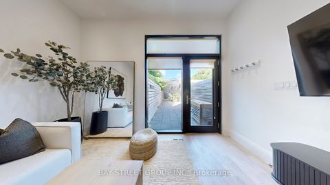 Photo 16 at 110B Palmerston Avenue, Bellwoods, Toronto