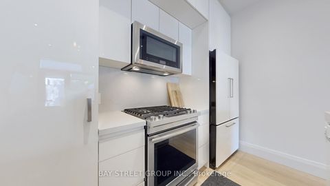 Photo 29 at 110B Palmerston Avenue, Bellwoods, Toronto