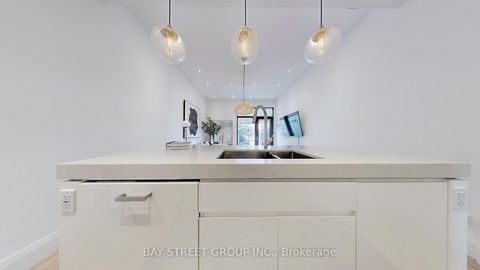 Photo 31 at 110B Palmerston Avenue, Bellwoods, Toronto