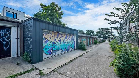 Photo 47 at 110B Palmerston Avenue, Bellwoods, Toronto