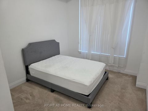 Photo 16 at 2302 - 7890 Bathurst Street, Beverley Glen, Vaughan