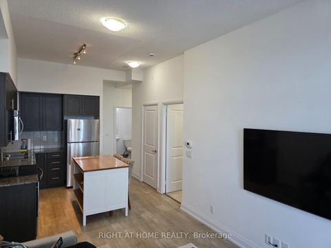 Photo 19 at 2302 - 7890 Bathurst Street, Beverley Glen, Vaughan