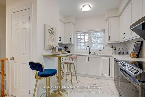 Photo 6 at 171B Finch Avenue E, Willowdale East, Toronto