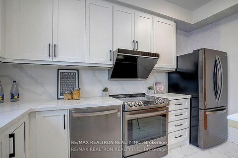 Photo 8 at 171B Finch Avenue E, Willowdale East, Toronto