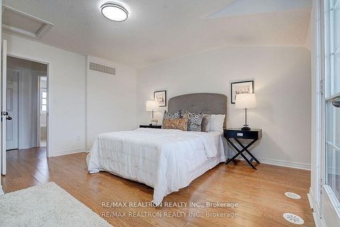 Photo 30 at 171B Finch Avenue E, Willowdale East, Toronto