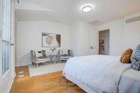 Photo 31 at 171B Finch Avenue E, Willowdale East, Toronto
