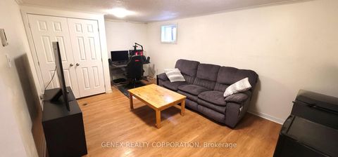Photo 11 at 34 - 3100 Kingston Road, Cliffcrest, Toronto