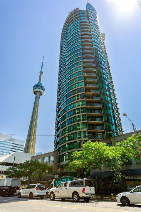 Photo 10 at 709 - 361 Front Street W, Waterfront Communities C1, Toronto